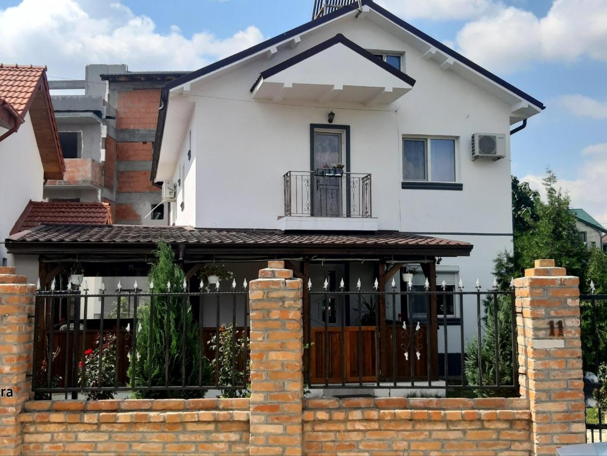 מלון Năvodari Casa Alba מראה חיצוני תמונה