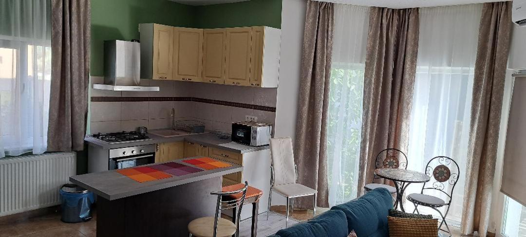 מלון Năvodari Casa Alba מראה חיצוני תמונה